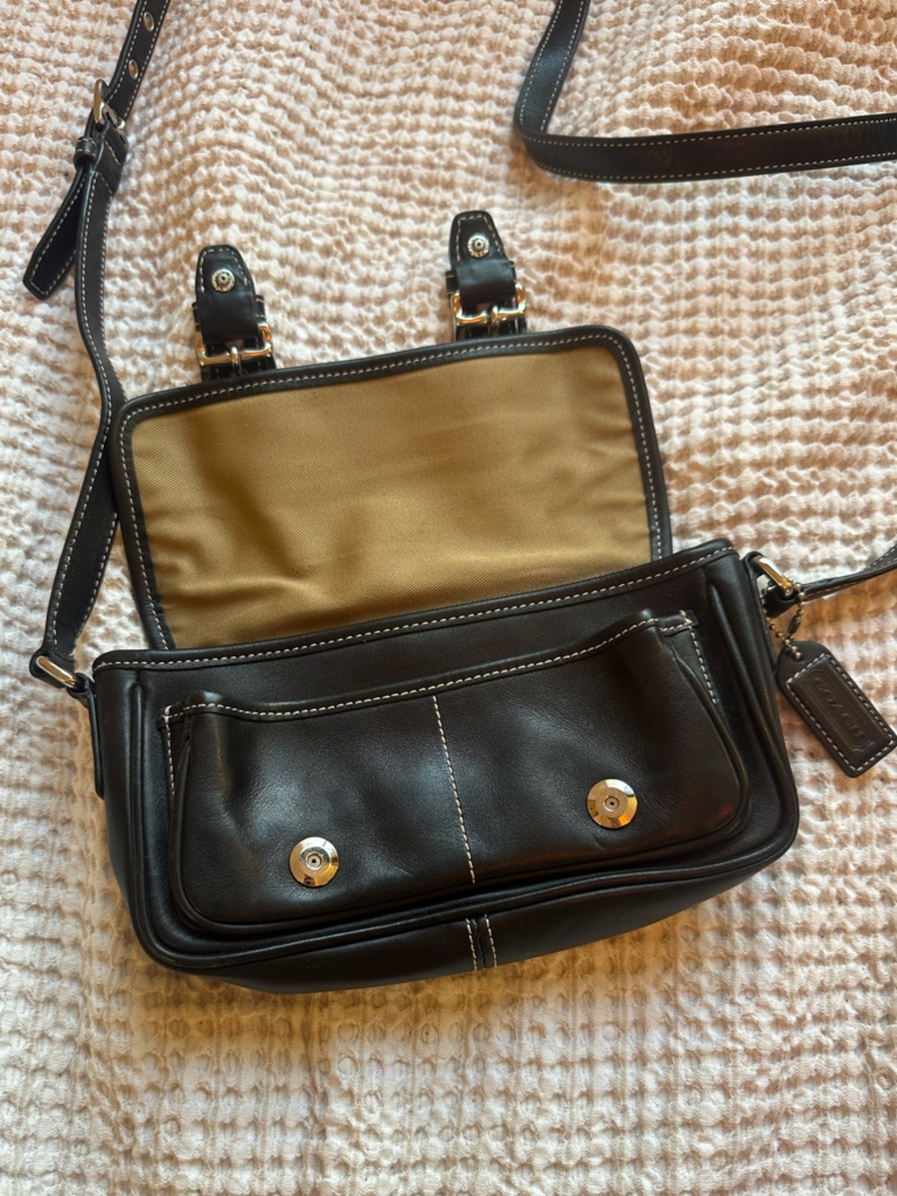 Coach 2004 Bleecker Black Leather Crossbody with Silver Double Buckle Detail - Picture 2 of 8